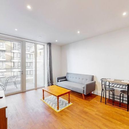 Lovely 1 Bedroom In Royal Arsenal Riverside Londres Extérieur photo